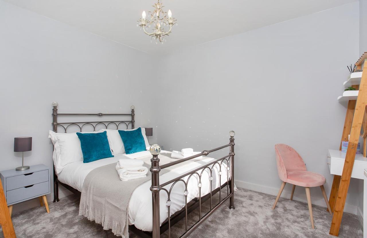 Ferienwohnung The Luxury Potting Shed With Free Parking! York Exterior foto